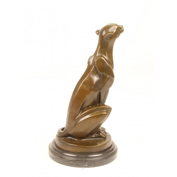 Bronzen beeld zittende cheetah